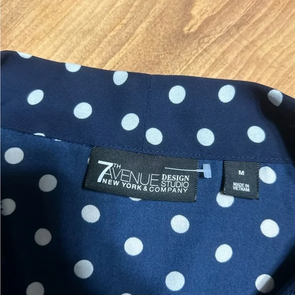 7th Avenue Dark Blue and White Polka Dot Blouse - Picture 6 of 12